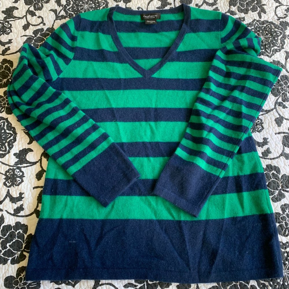 EUC Lord & Taylor Cashmere v-neck blue & green sweater, size L